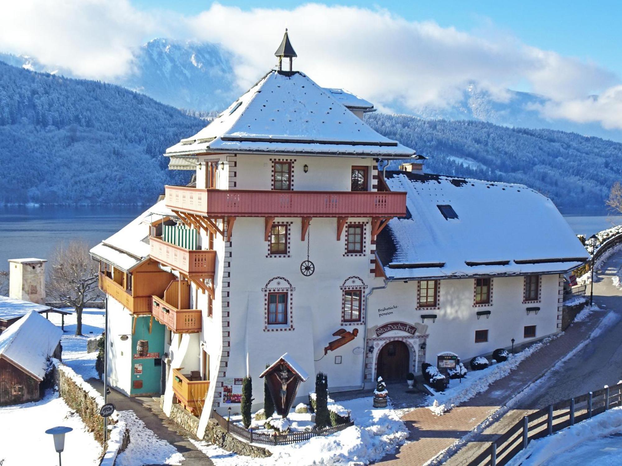 Staudacher Hof-Das Romantische Haus Millstatt Exterior photo