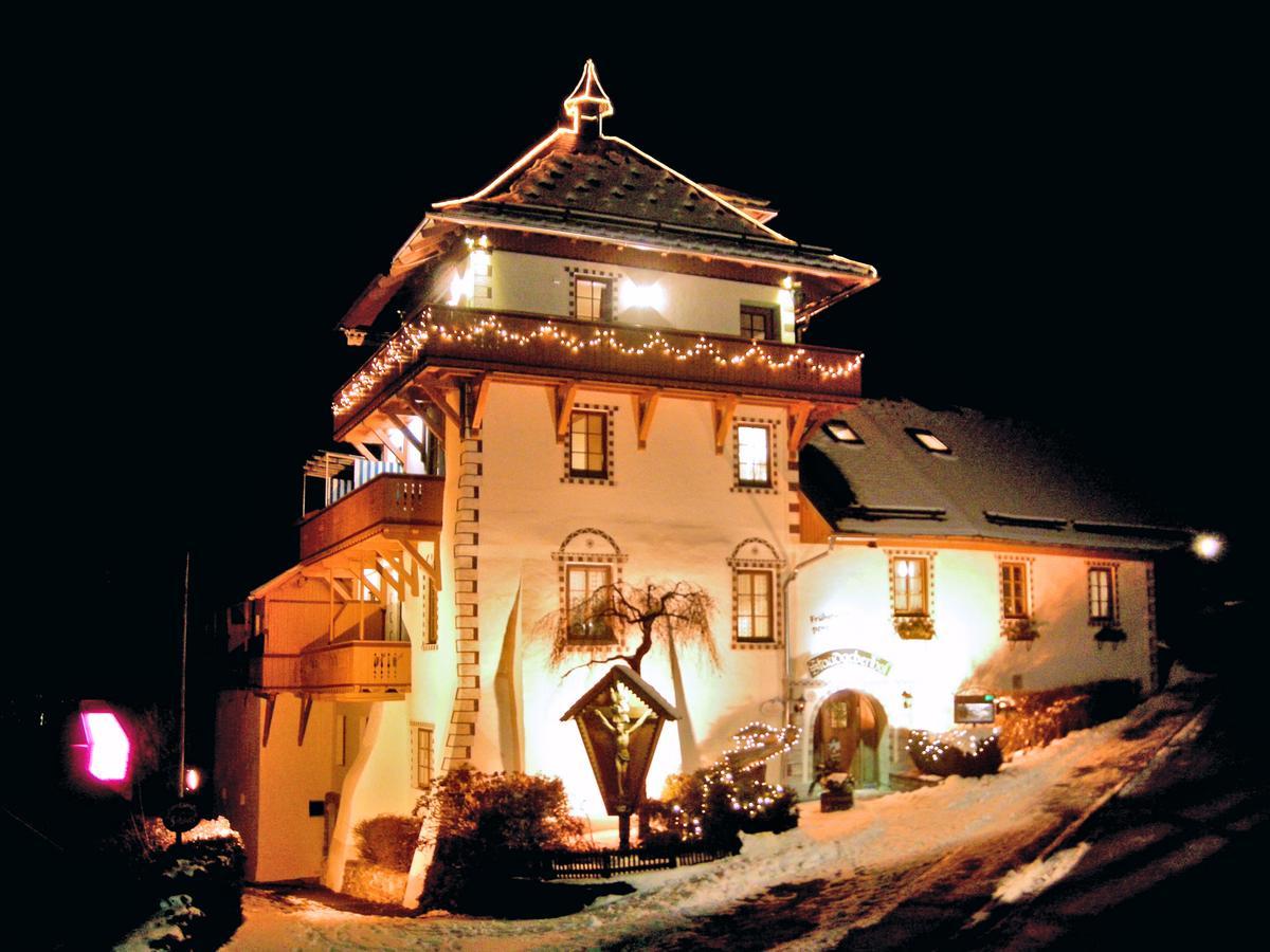 Staudacher Hof-Das Romantische Haus Millstatt Exterior photo